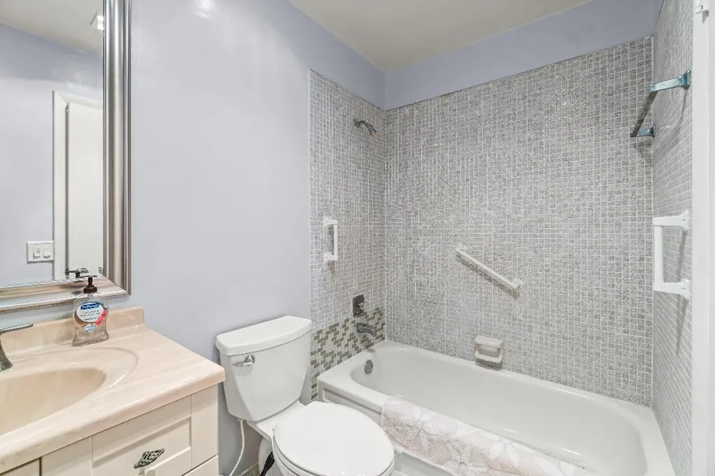 410 Saxony I Delray Beach FL 33446