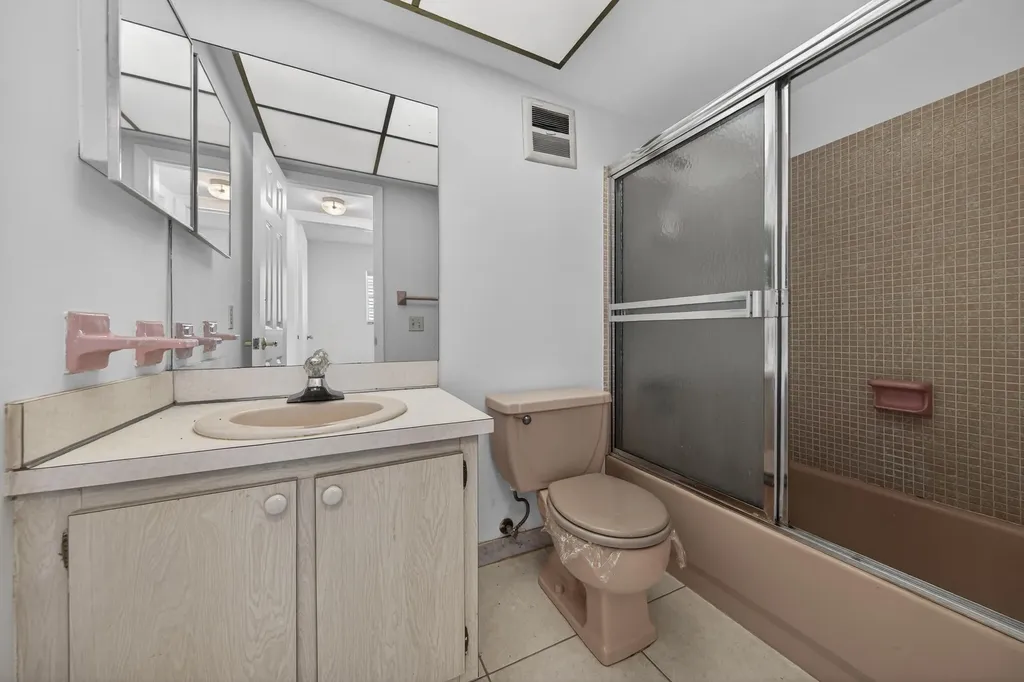 2551 W Golf Boulevard Pompano Beach FL 33064