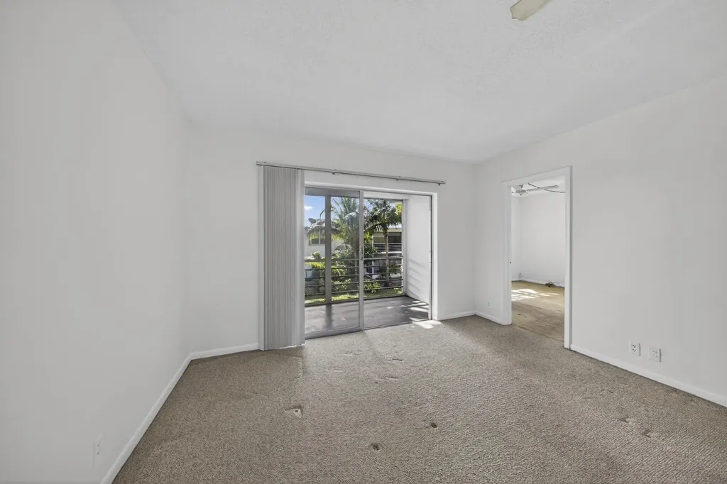 2551 W Golf Boulevard Pompano Beach FL 33064