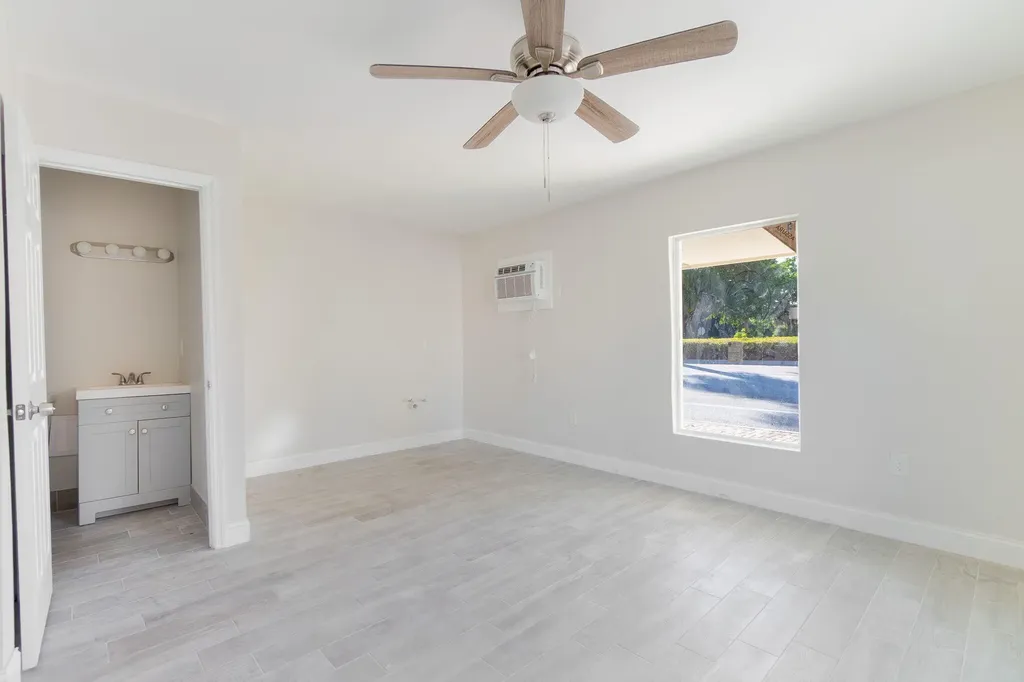 Boynton Beach FL 33435