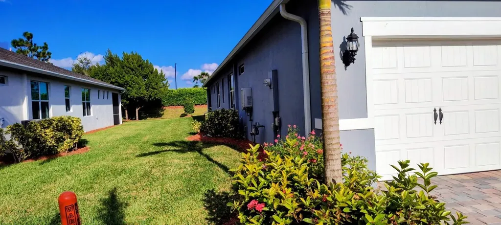 12899 SW Gingerline Drive Port St Lucie FL 34986