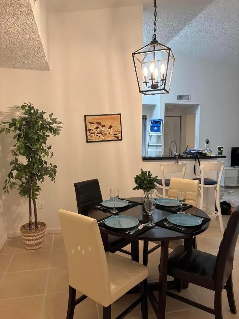 6936 SW 39 Street Davie FL 33314