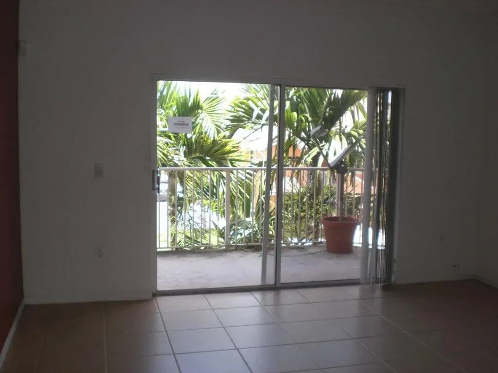 6936 SW 39 Street Davie FL 33314