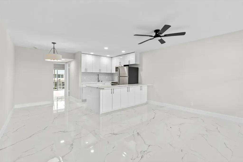 17 Andover A West Palm Beach FL 33417