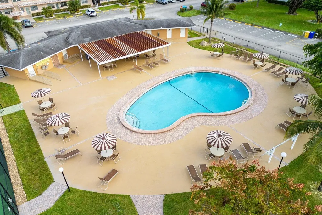 17 Andover A West Palm Beach FL 33417