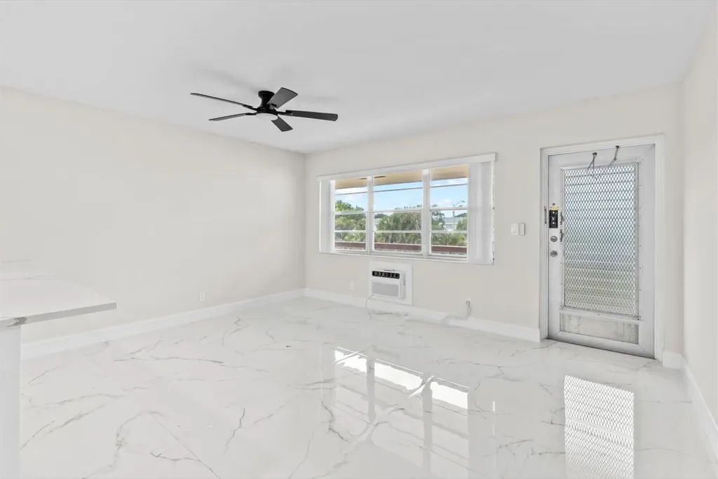 17 Andover A West Palm Beach FL 33417
