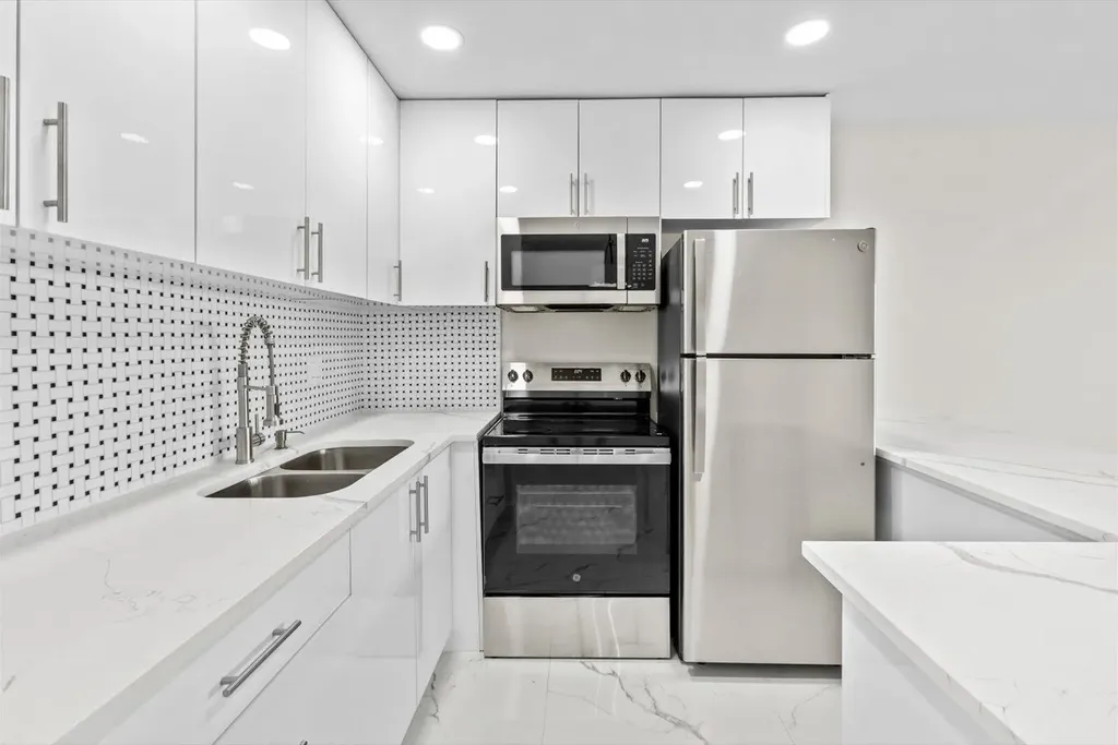 17 Andover A West Palm Beach FL 33417