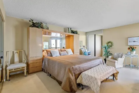 5070 N Ocean Drive Singer Island FL 33404