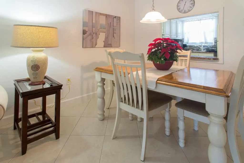 3091 E Sun Sunrise Lakes Drive E Sunrise FL 33322