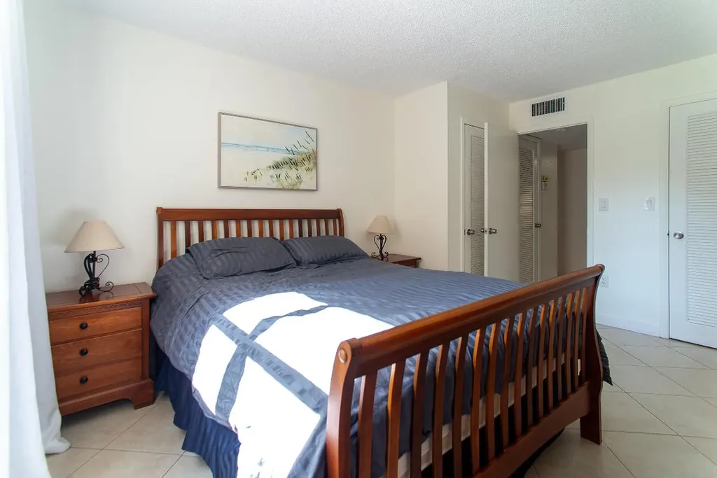 3091 E Sun Sunrise Lakes Drive E Sunrise FL 33322
