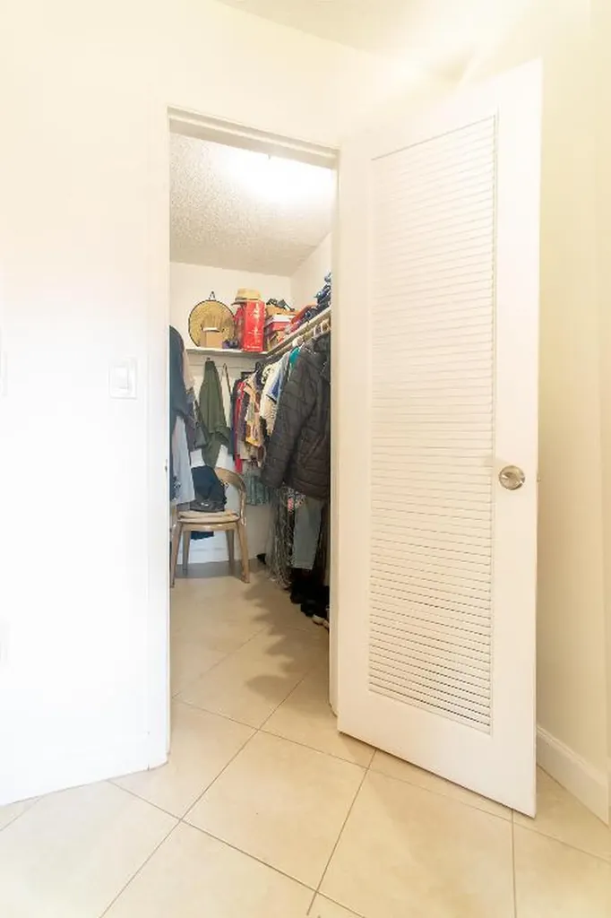 3091 E Sun Sunrise Lakes Drive E Sunrise FL 33322