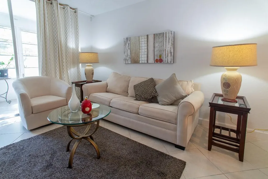3091 E Sun Sunrise Lakes Drive E Sunrise FL 33322