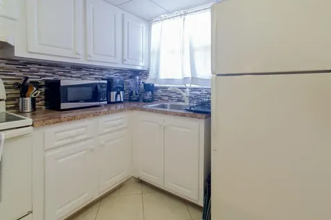 3091 E Sun Sunrise Lakes Drive E Sunrise FL 33322