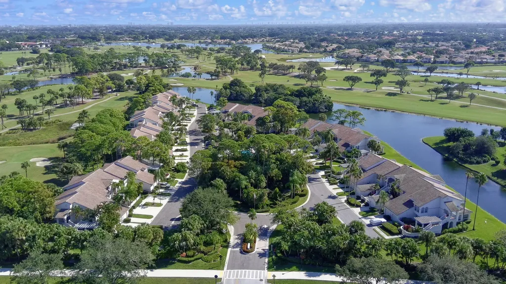305 Ryder Cup Circle Palm Beach Gardens FL 33418