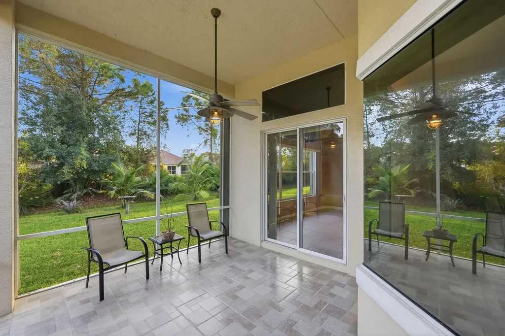 665 SW Lake Charles Circle Port St Lucie FL 34986