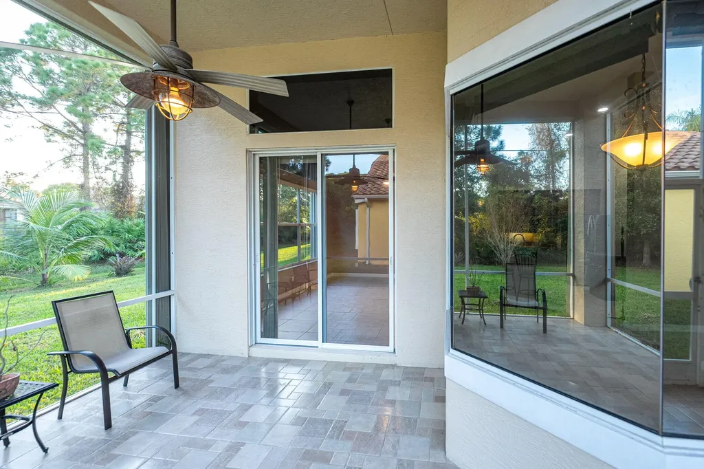 665 SW Lake Charles Circle Port St Lucie FL 34986