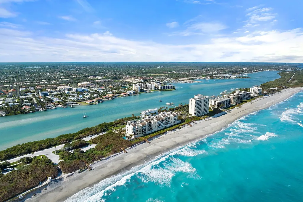 19670 Beach Road Jupiter FL 33469