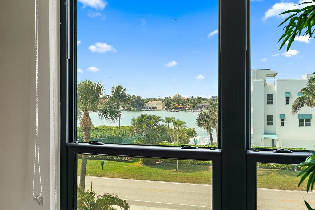 19670 Beach Road Jupiter FL 33469