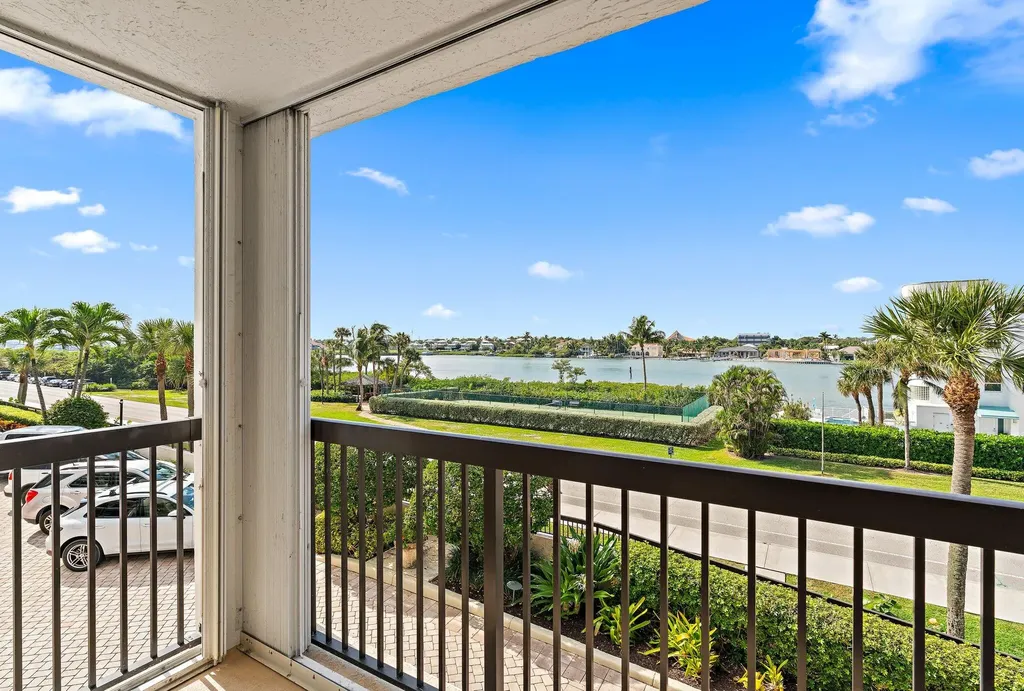 19670 Beach Road Jupiter FL 33469