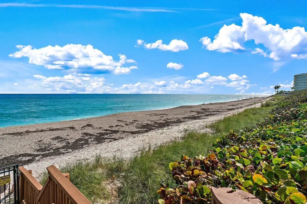 19670 Beach Road Jupiter FL 33469