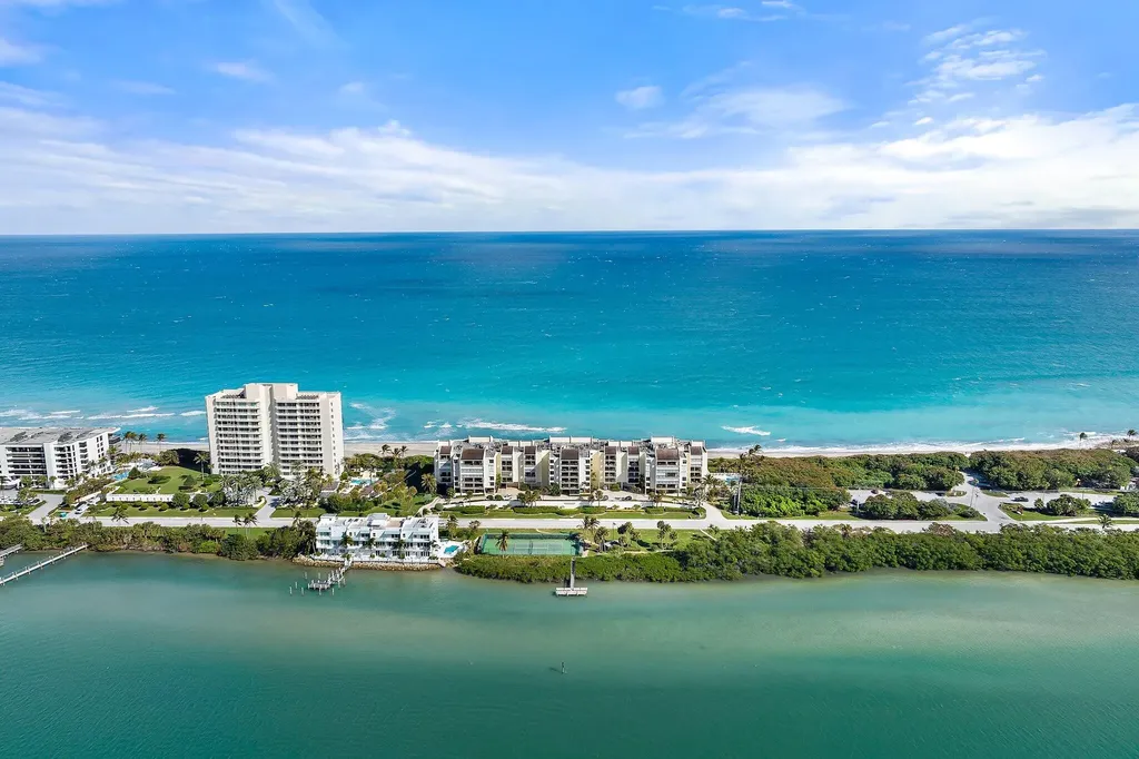 19670 Beach Road Jupiter FL 33469