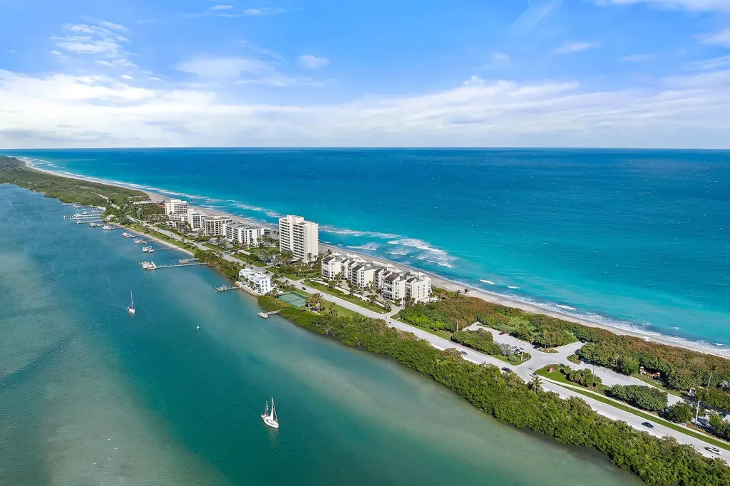 19670 Beach Road Jupiter FL 33469