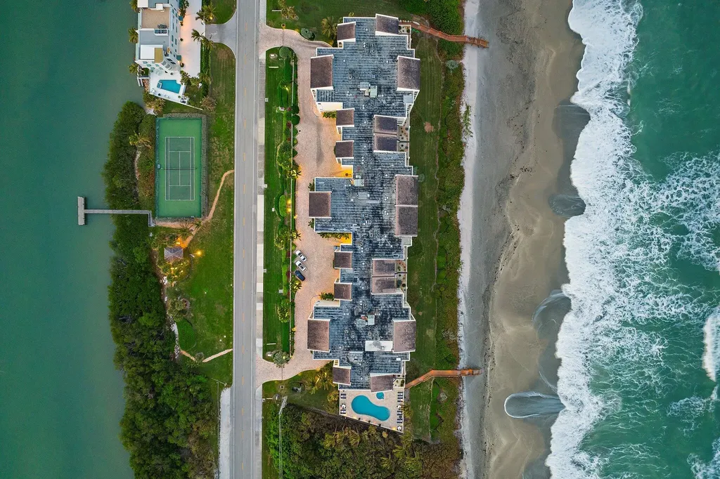 19670 Beach Road Jupiter FL 33469