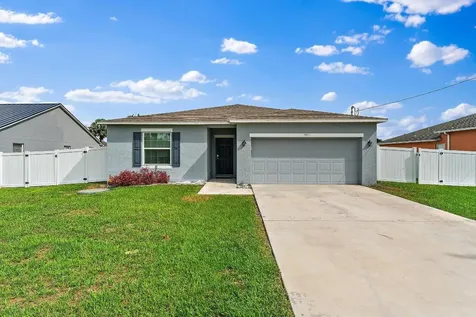 1053 SW Coleman Avenue Port St Lucie FL 34953