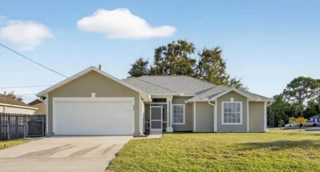 206 SW Kestor Drive Port St Lucie FL 34953