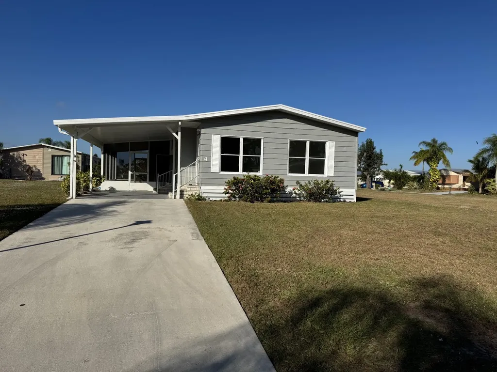 4 San Felipe Fort Pierce FL 34951