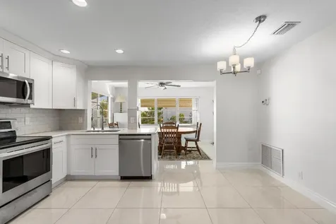 816 SW 18th Court Boynton Beach FL 33426