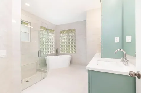 3317 Embassy Drive West Palm Beach FL 33401