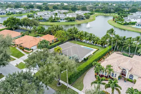 3317 Embassy Drive West Palm Beach FL 33401