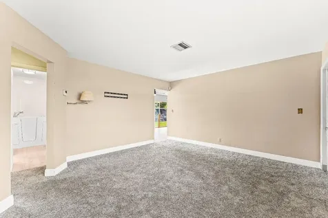 2000 NW 33rd Court Oakland Park FL 33309