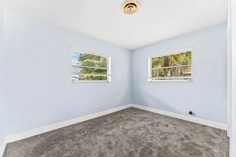 2000 NW 33rd Court Oakland Park FL 33309