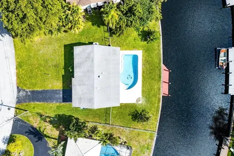 2000 NW 33rd Court Oakland Park FL 33309