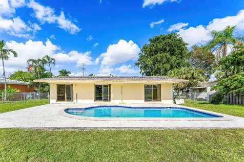 2000 NW 33rd Court Oakland Park FL 33309