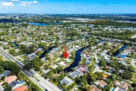 2000 NW 33rd Court Oakland Park FL 33309