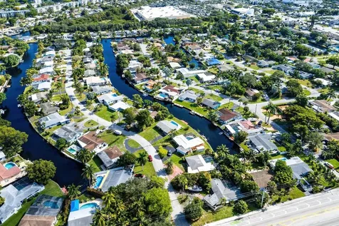 2000 NW 33rd Court Oakland Park FL 33309