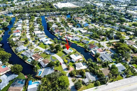 2000 NW 33rd Court Oakland Park FL 33309