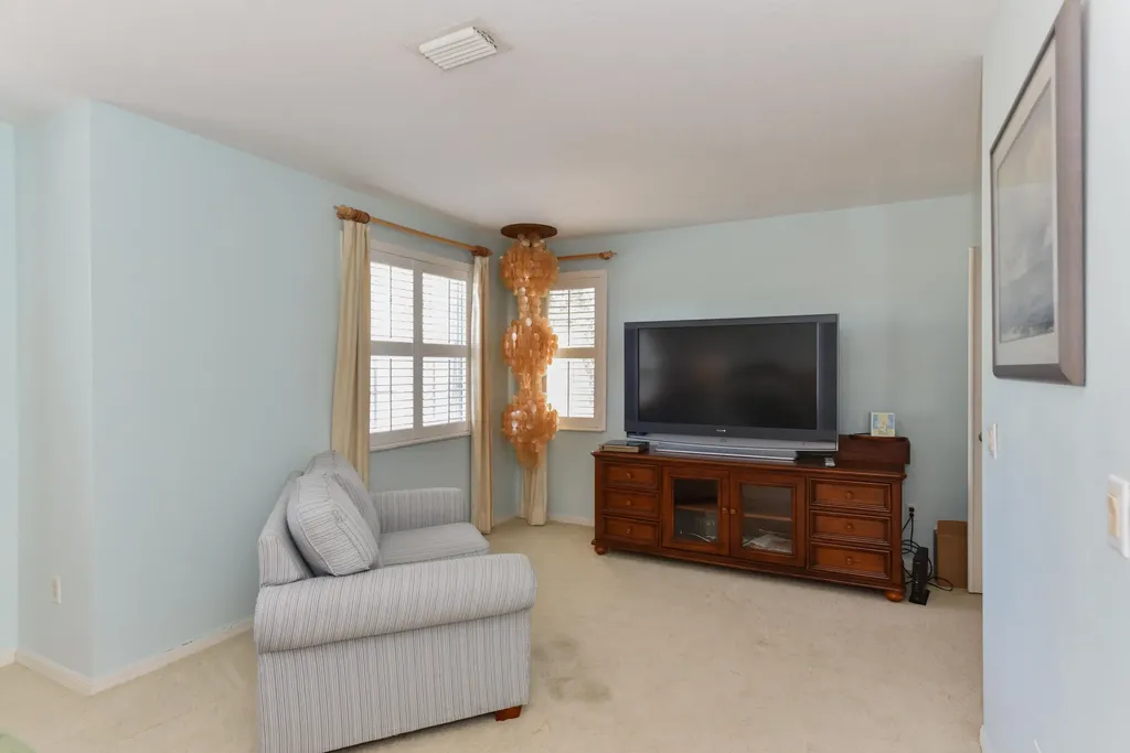 1567 SW Harbour Isle Circle Port St Lucie FL 34986