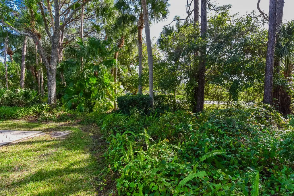 1567 SW Harbour Isle Circle Port St Lucie FL 34986