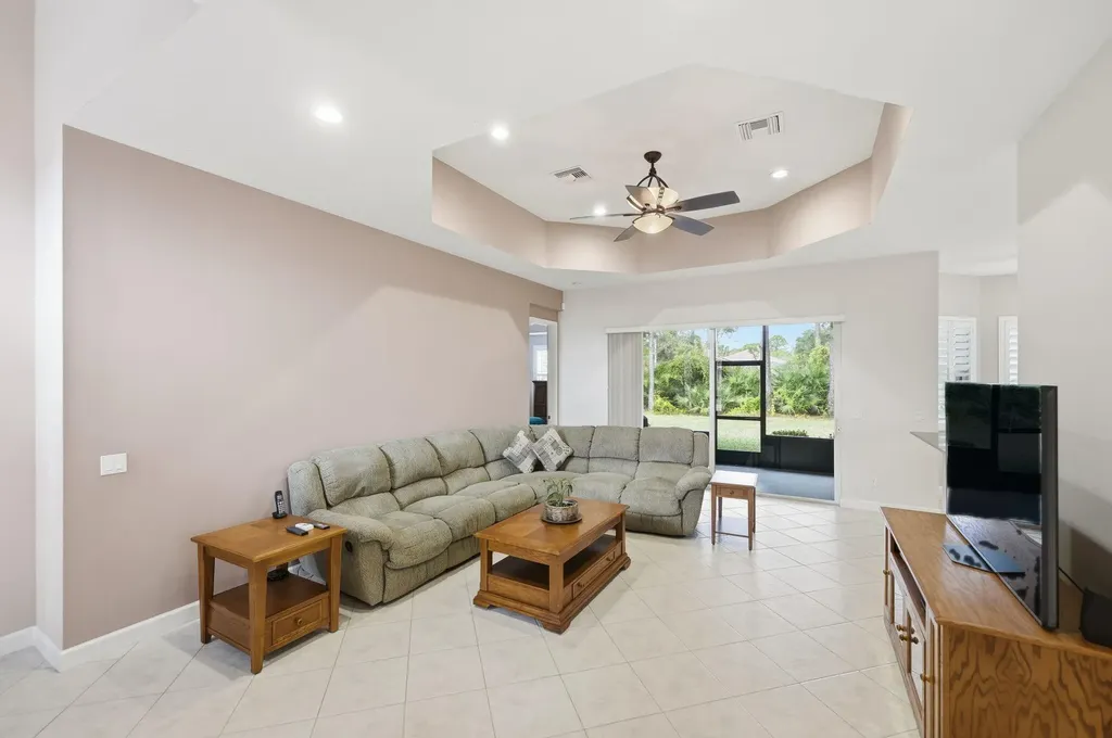 7233 Maidstone Drive Port St Lucie FL 34986