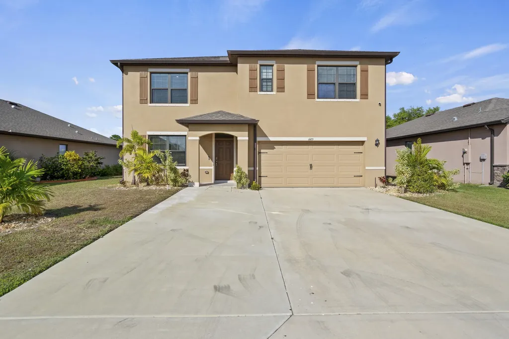 6455 NW Castlebrook Avenue Port St Lucie FL 34983