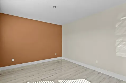 6455 NW Castlebrook Avenue Port St Lucie FL 34983
