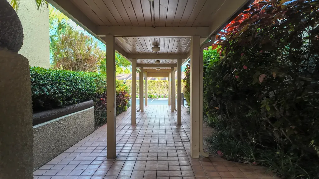 4661 Fountains Drive S Lake Worth FL 33467