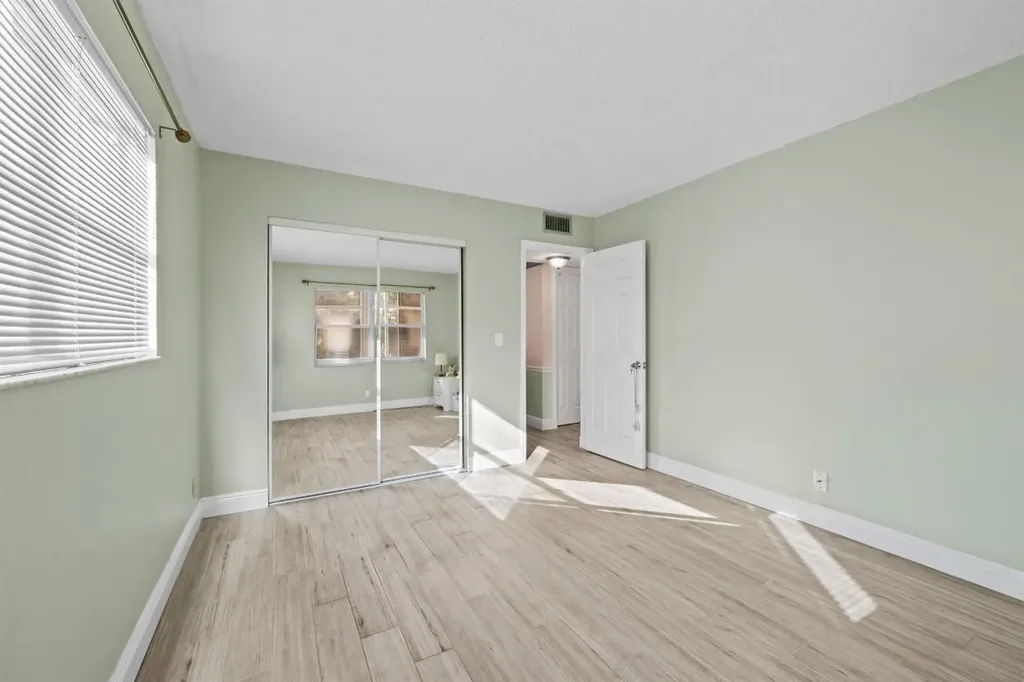 380 Sheffield P West Palm Beach FL 33417
