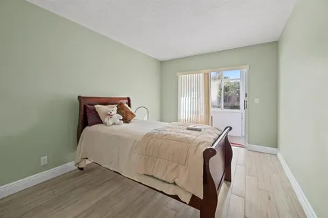 380 Sheffield P West Palm Beach FL 33417