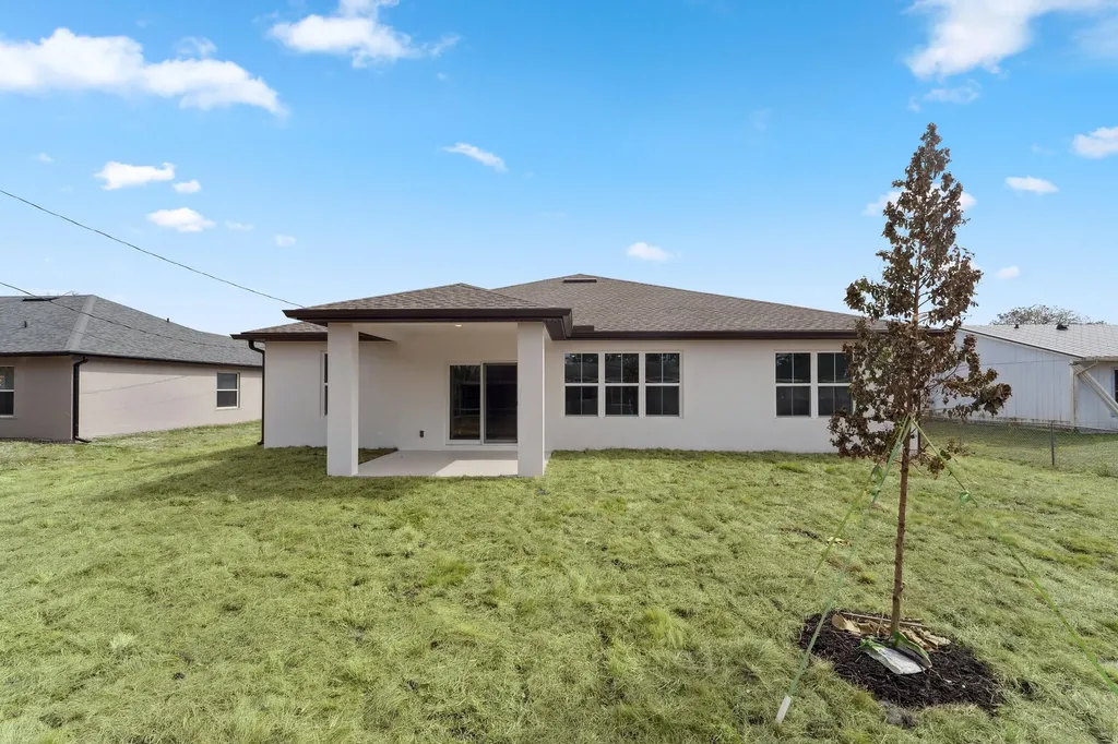 4018 NW Kallen Street Port St Lucie FL 34953