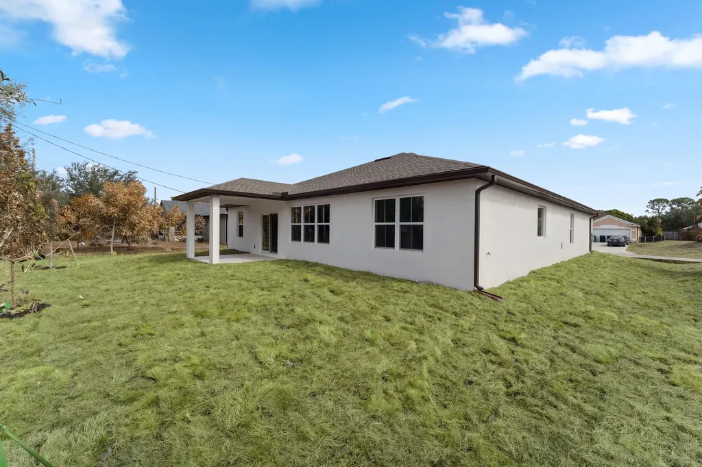4018 NW Kallen Street Port St Lucie FL 34953